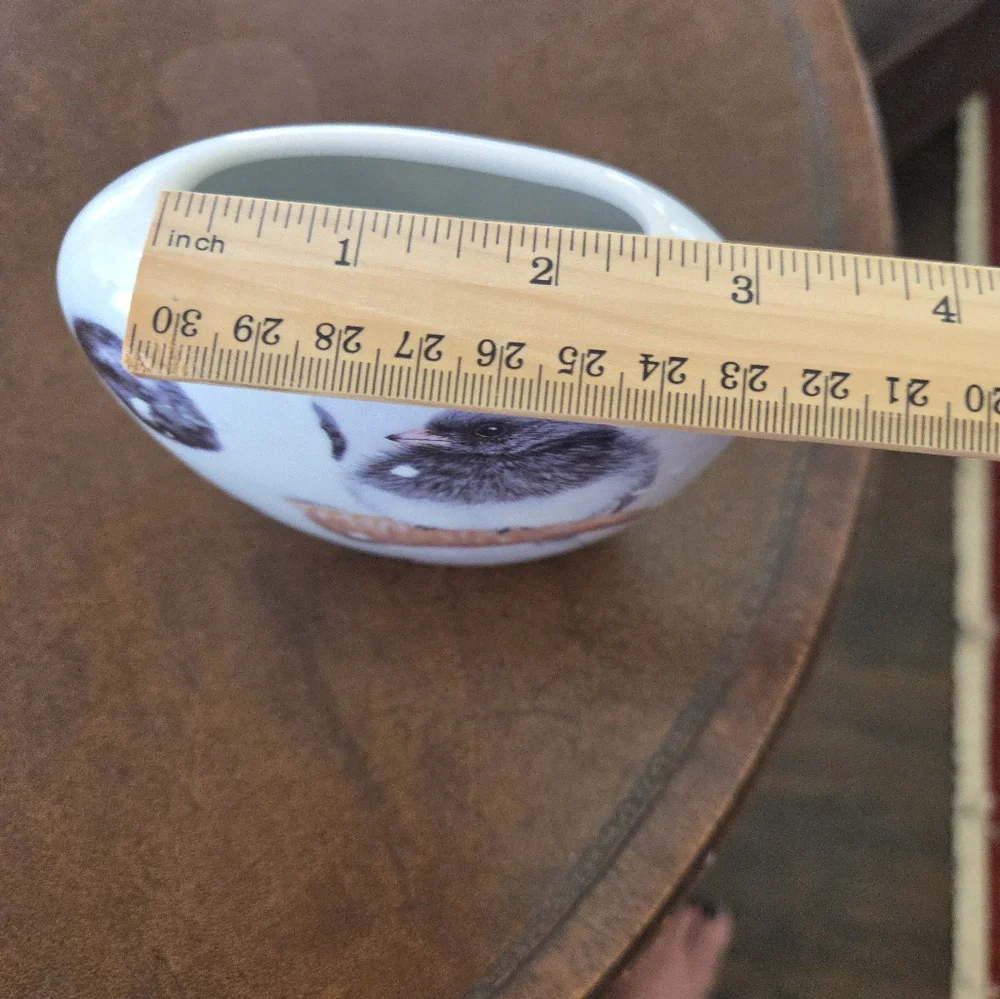 Ecklunds Ltd porcelain vase